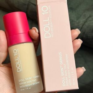 Doll 10 Skin Serum Tint in fair shade